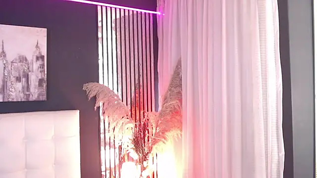 LiaVillalobos online show from March 2026 01:26:01 PM