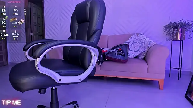 SophieBarnett online show from April 2026 11:52:02 PM