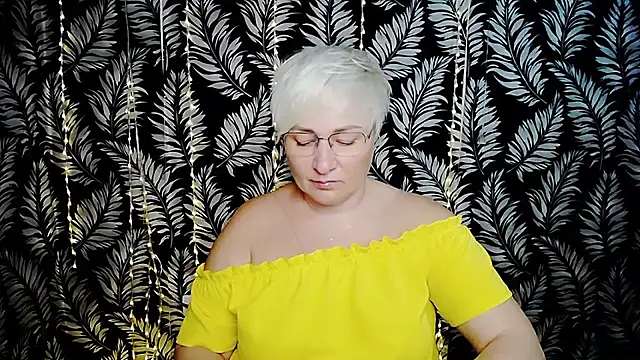 Snapshot of Olivia_playful chatting on June 2026 10:37:02 AM Olivia playful online show from June 2026 10:37:02 AM