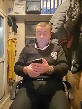 Snapshot of muscularsexy chatting on February 2026 11:43:02 PM muscularsexy online show from February 2026 11:43:02 PM