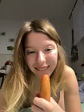 kimczii online show from April 2026 06:22:02 AM