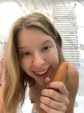 kimczii online show from July 2026 07:50:01 AM