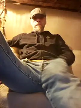 eddouxxx78 online show from April 2026 05:08:02 AM