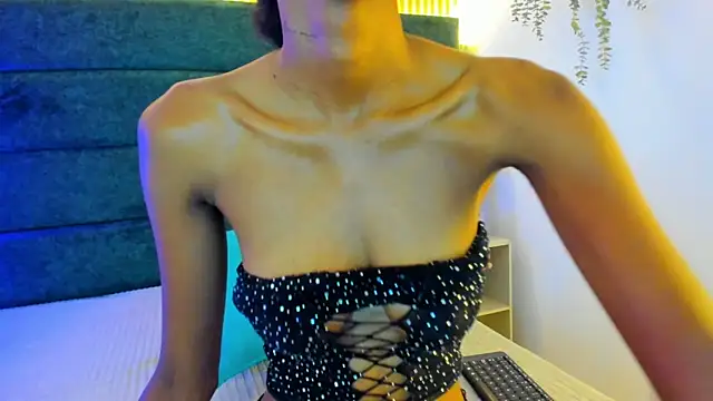 Snapshot of AntonellaaHot chatting on January 2025 11:18:02 PM AntonellaaHot online show from January 2025 11:18:02 PM