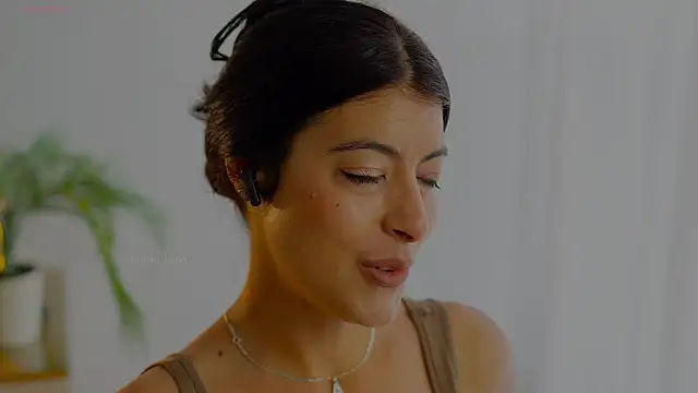 anabelcurvy online show from April 2026 09:11:02 AM