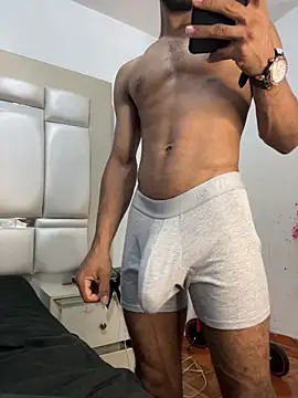 Snapshot of Criistianprado19cm chatting on June 2026 10:59:02 PM Criistianprado19cm online show from June 2026 10:59:02 PM