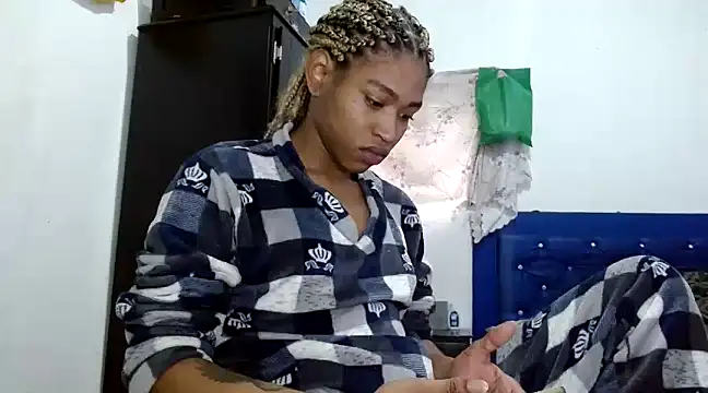 angelamarie1 online show from January 2025 12:41:02 PM