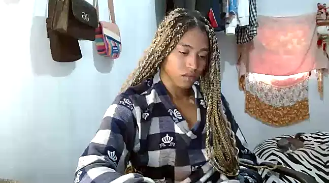 angelamarie1 online show from February 2025 04:14:02 PM