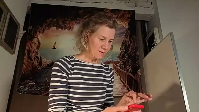 Lola Belgium online show from June 2026 06:08:01 AM