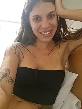 Snapshot of frenchxena98 chatting on January 2025 10:24:01 PM frenchxena98 online show from January 2025 10:24:01 PM