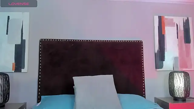 LauraAristizabal online show from March 2025 01:07:02 PM