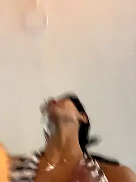 LauraAristizabal online show from October 2025 12:46:01 PM