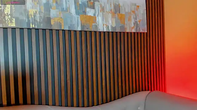 LauraAristizabal online show from December 2025 12:33:02 PM