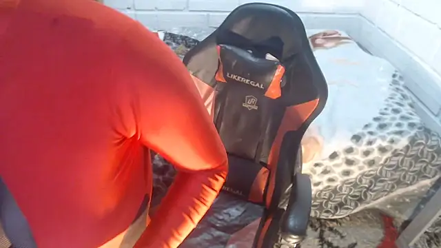 sexyjustin202 online show from October 2025 10:38:01 PM