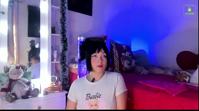 miaa-lee online show from December 2025 05:51:01 PM