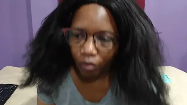 Snapshot of PeachAss4UU chatting on June 2026 05:36:02 AM PeachAss4UU online show from June 2026 05:36:02 AM