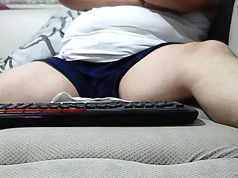 trucker8282 online show from November 2025 09:00:02 PM