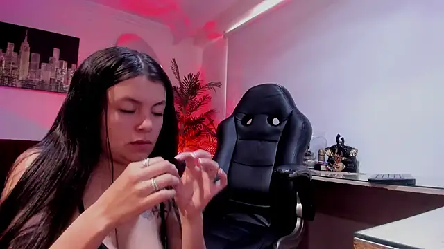 Meghan320 online show from March 2026 05:19:01 PM