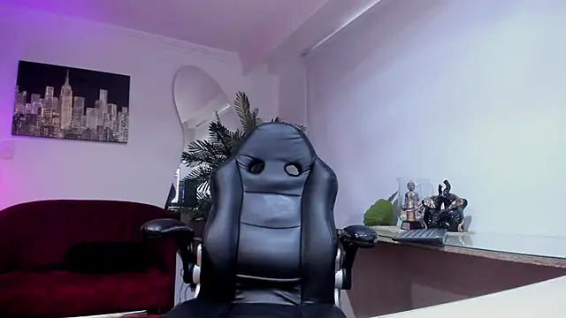 Meghan320 online show from April 2026 11:35:01 AM