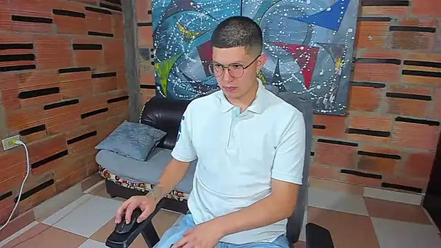 patrik 027 online show from February 2025 07:14:01 PM