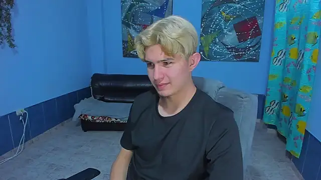 patrik 027 online show from October 2025 06:38:02 PM