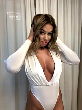 KirstieVegas online show from September 2025 04:51:02 PM