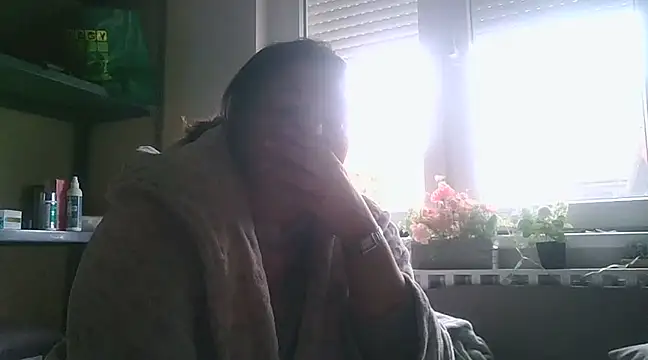 Snapshot of Mileva88 chatting on January 2025 09:59:01 AM Mileva88 online show from January 2025 09:59:01 AM