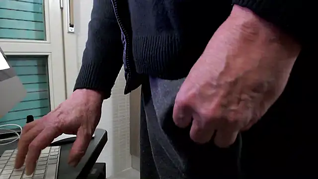 Unicum900 online show from February 2025 05:49:02 PM