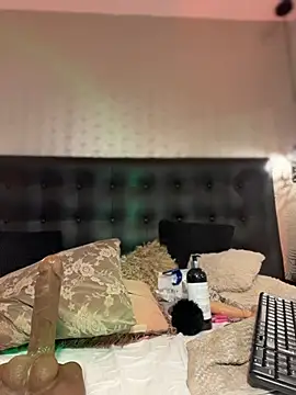 MiahWindsor online show from July 2026 03:23:01 AM