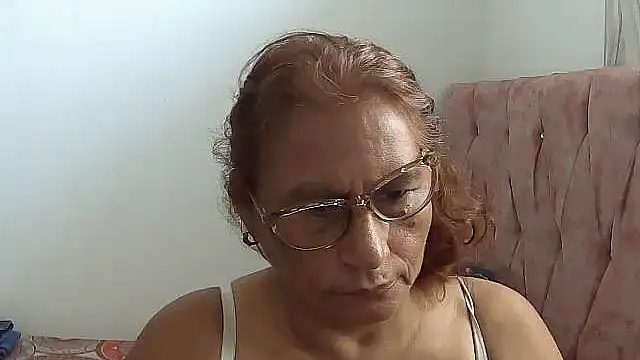 Snapshot of charrysexy1 chatting on February 2026 02:03:01 PM charrysexy1 online show from February 2026 02:03:01 PM