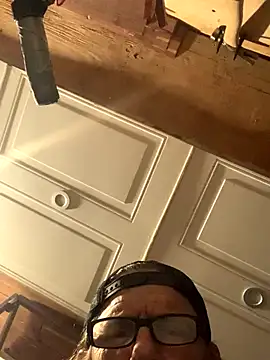 Snapshot of Likewise chatting on October 2025 12:50:01 PM Likewise online show from October 2025 12:50:01 PM