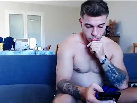 Elkafit28 online show from April 2026 09:43:01 AM