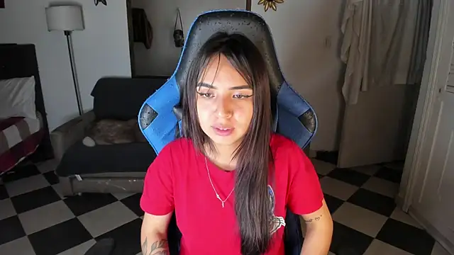 Miss Nicole online show from March 2025 04:43:01 AM