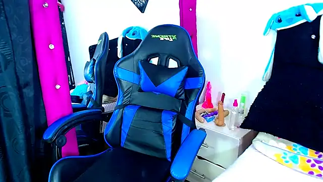 Jenng18 online show from February 2026 05:15:01 AM