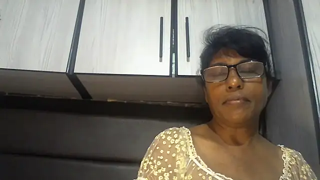 MsAttitude online show from December 2025 06:53:02 AM