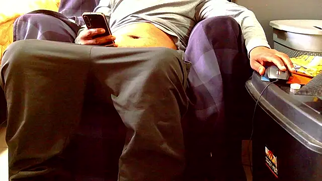 CharlesBlk79  online show from April 2026 09:02:01 AM