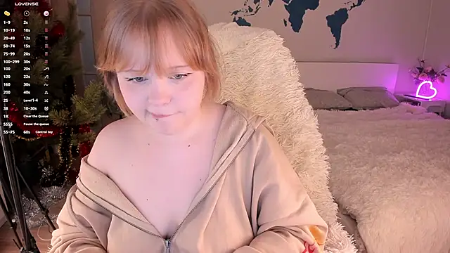 Snapshot of LisaLaas chatting on January 2025 05:19:01 PM LisaLaas online show from January 2025 05:19:01 PM