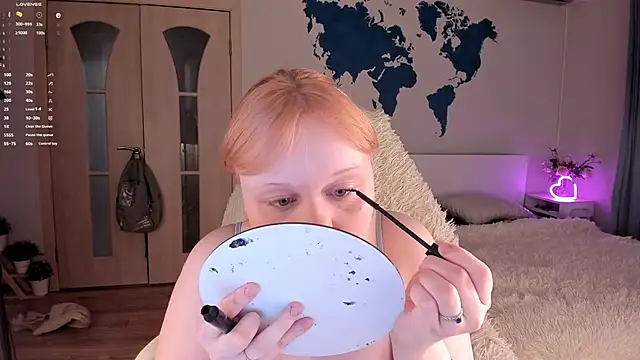 Snapshot of LisaLaas chatting on March 2025 02:23:02 PM LisaLaas online show from March 2025 02:23:02 PM