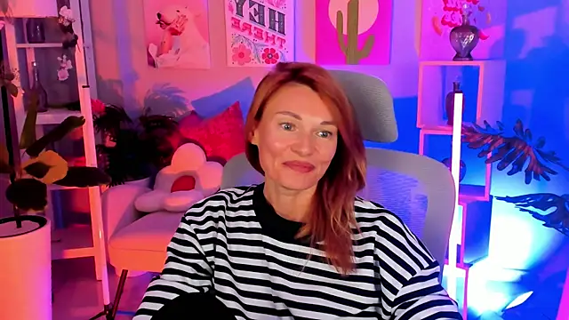 MistyBarnes online show from October 2025 02:16:01 PM