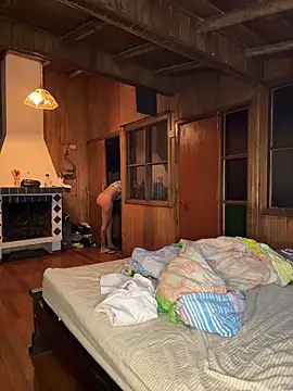 Miley and Vash online show from November 2025 02:45:02 AM