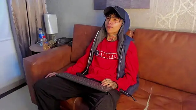 AcidMilo online show from December 2024 12:34:01 PM