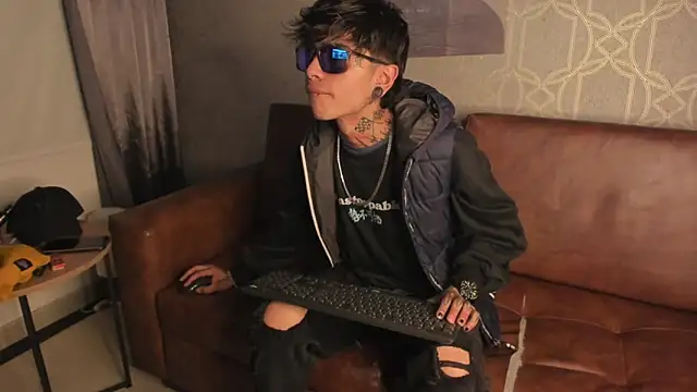 AcidMilo online show from December 2024 05:42:01 AM