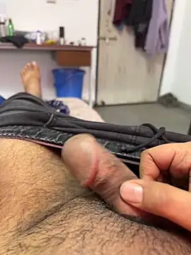 Snapshot of Mushroomhead69 chatting on February 2025 07:24:02 AM Mushroomhead69 online show from February 2025 07:24:02 AM