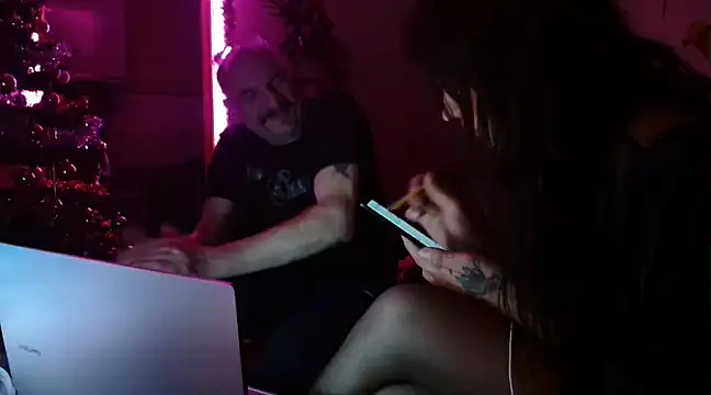 TransandBoy online show from December 2024 04:33:02 AM