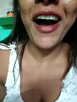 Snapshot of ANGEL_QUEEN09 chatting on September 2025 09:20:02 AM ANGEL QUEEN09 online show from September 2025 09:20:02 AM