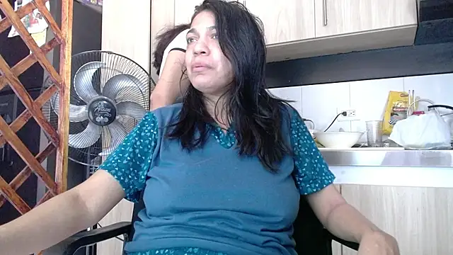 Snapshot of Karen_sex92 chatting on October 2025 07:57:02 PM Karen sex92 online show from October 2025 07:57:02 PM