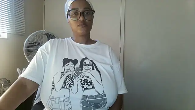 Snapshot of Charlie-Crawford chatting on May 2026 09:17:01 AM Charlie-Crawford online show from May 2026 09:17:01 AM