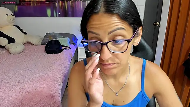 Snapshot of alma_blue chatting on March 2026 10:36:01 PM alma blue online show from March 2026 10:36:01 PM