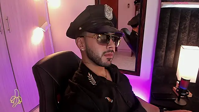 ItsMeEros online show from November 2025 09:59:02 PM