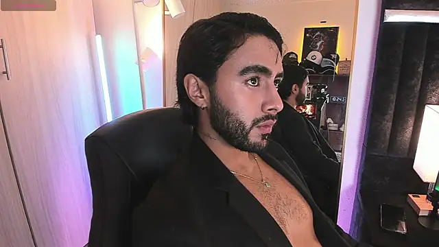 Snapshot of ItsMeEros chatting on June 2026 11:24:02 PM ItsMeEros online show from June 2026 11:24:02 PM